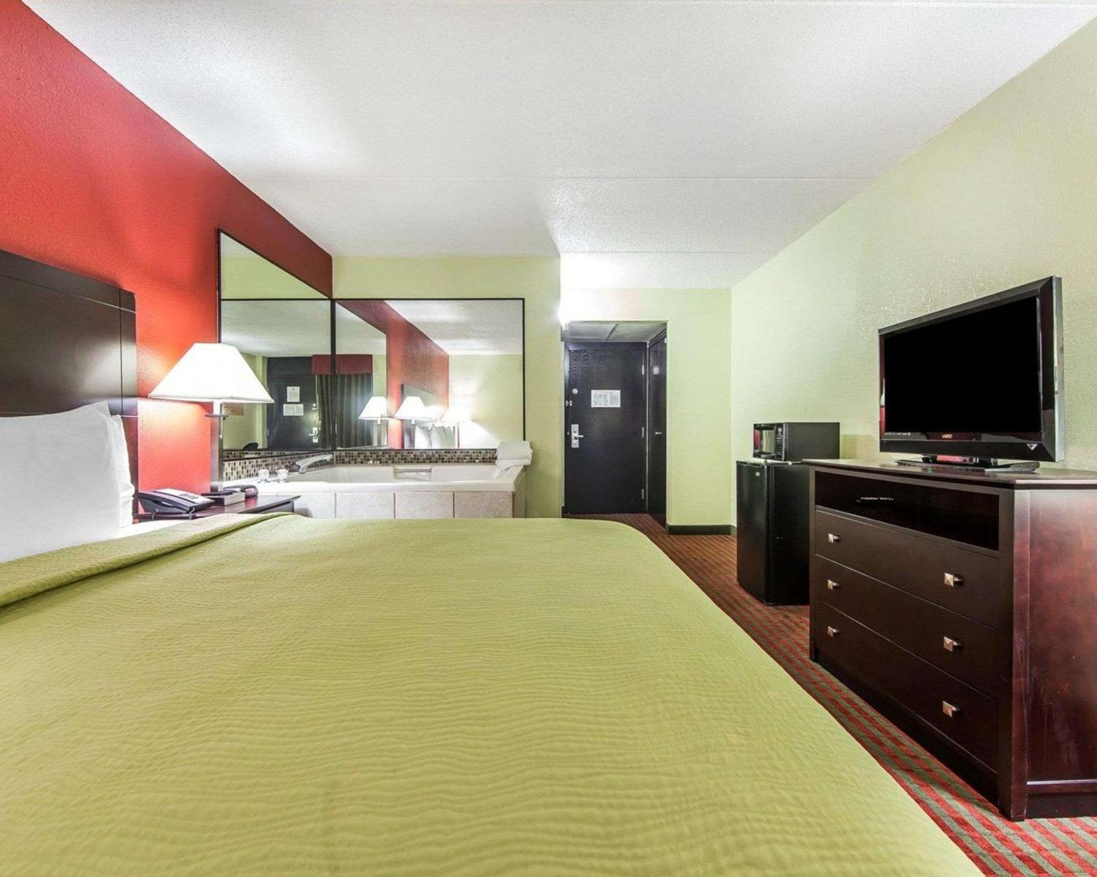 Quality Inn West