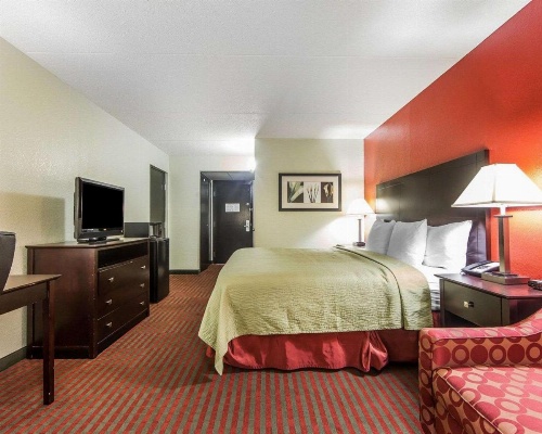 Quality Inn West image 24