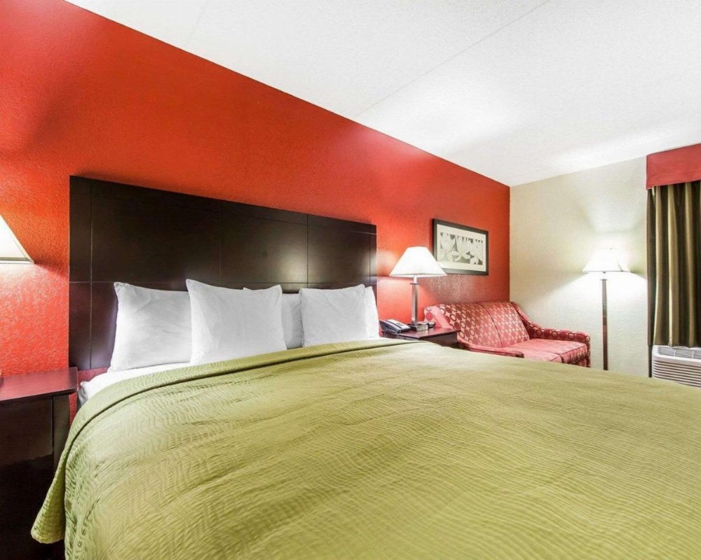 Quality Inn West Image 28