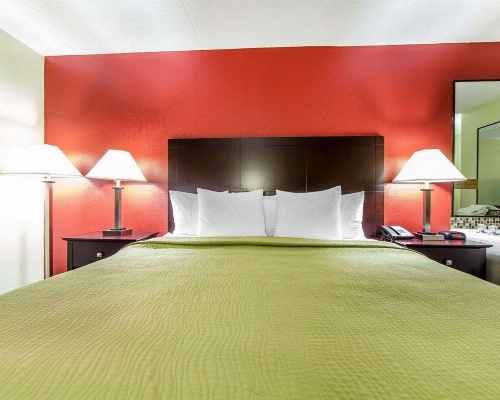 Quality Inn West image 29