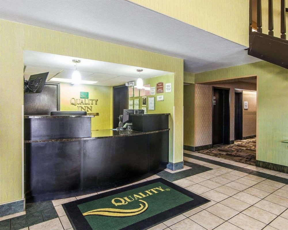 Quality Inn West Image 30