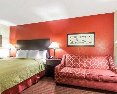 Quality Inn West image 7